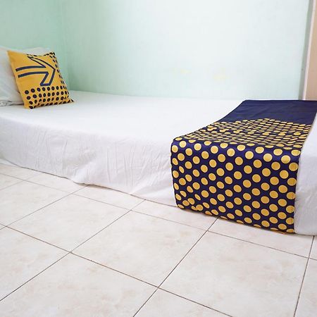 Hotel Spot On 93611 Kost Pak Suyatno Syariah 2 Ponorogo Exteriér fotografie