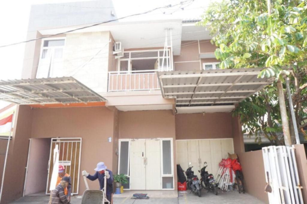 Hotel Spot On 93611 Kost Pak Suyatno Syariah 2 Ponorogo Exteriér fotografie