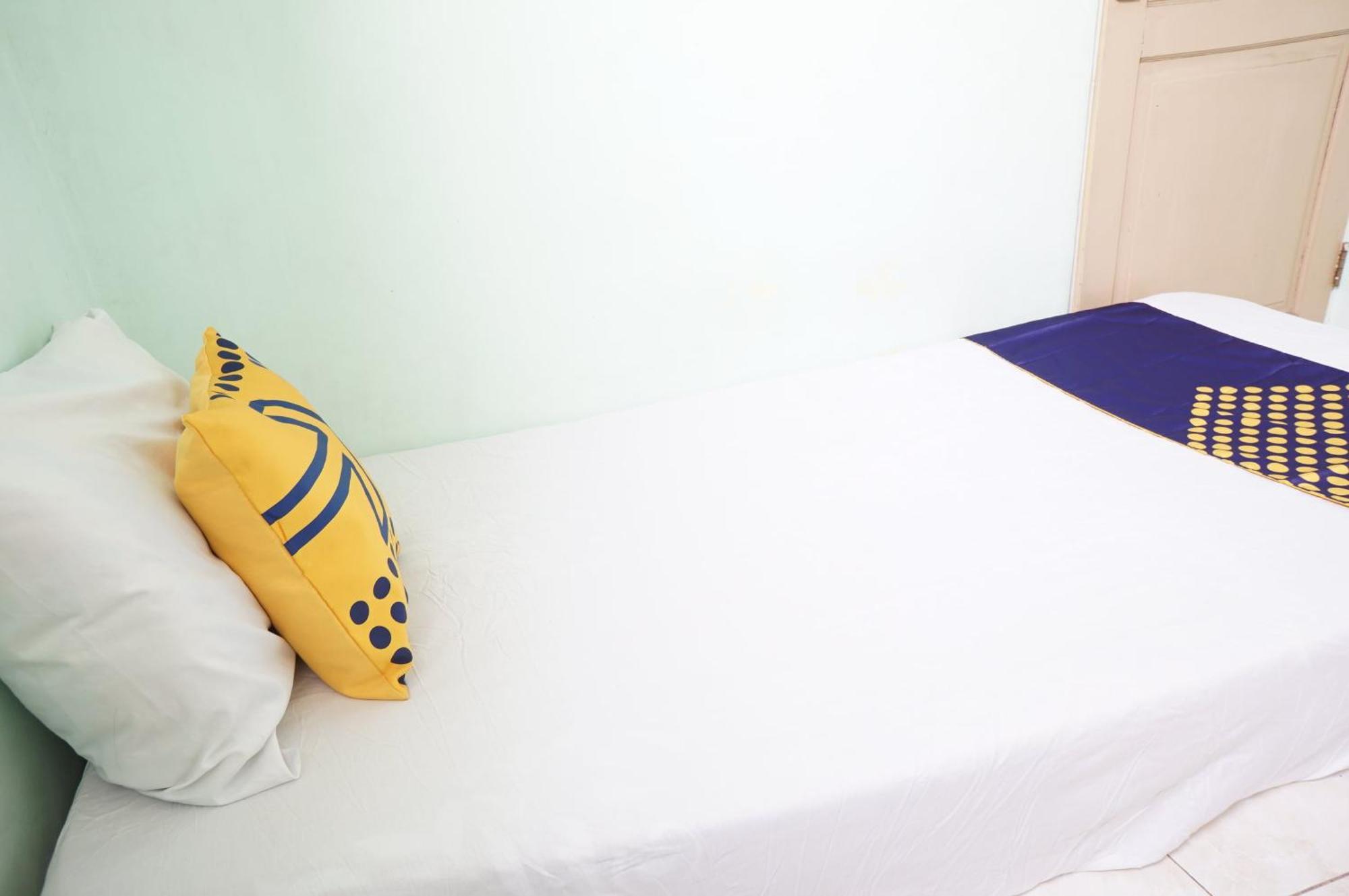 Hotel Spot On 93611 Kost Pak Suyatno Syariah 2 Ponorogo Exteriér fotografie